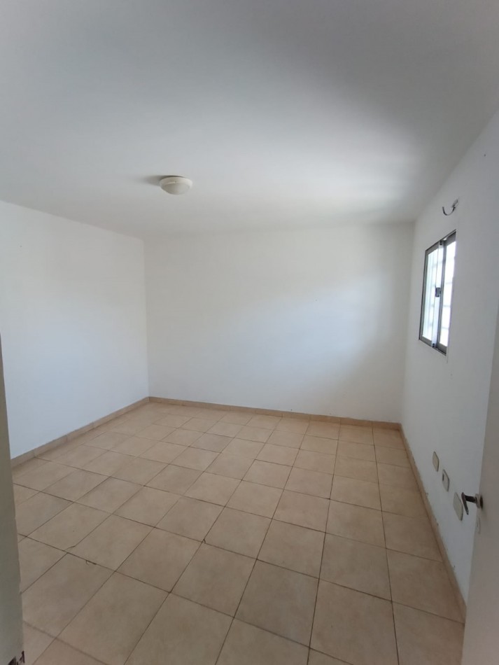  ALQUILER - PH 2AMBIENTES PLANTA ALTA CON PATIO