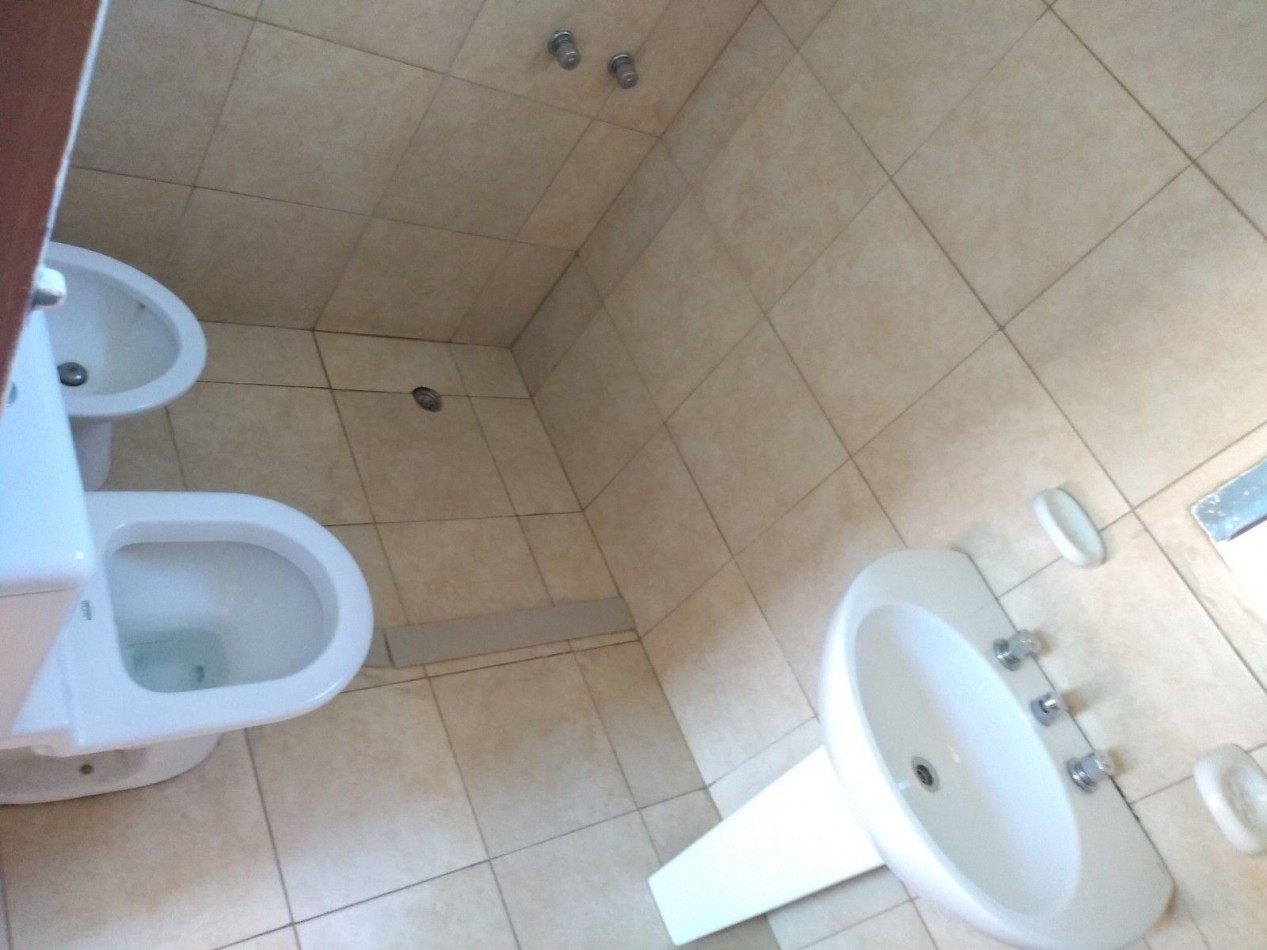  ALQUILER - PH 2AMBIENTES PLANTA ALTA CON PATIO