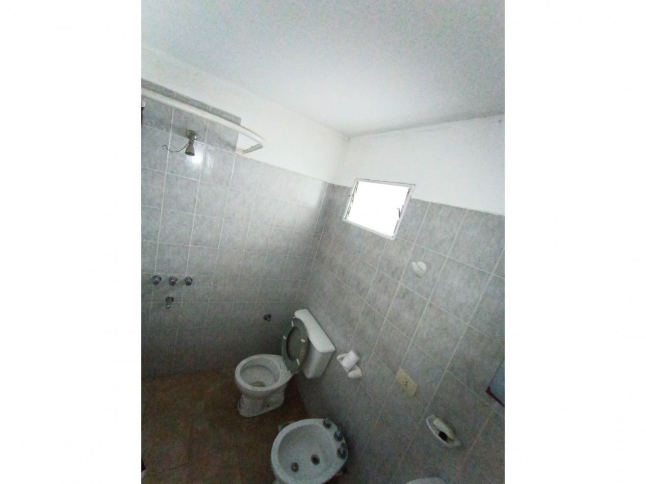 ALQUILER PH 2 AMB AMPLIO CON PATIO