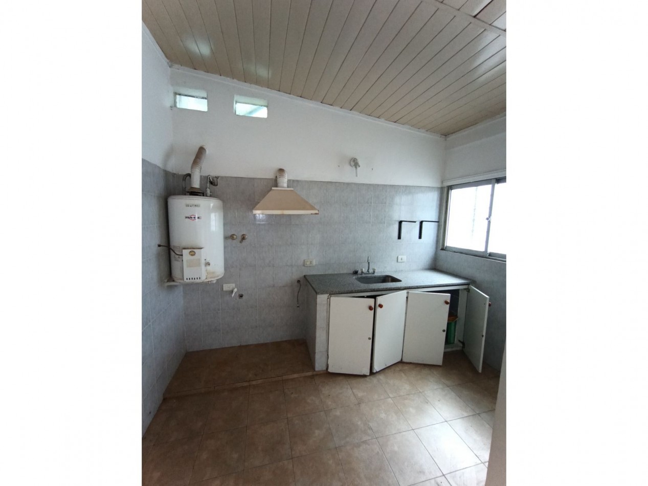 ALQUILER PH 2 AMB AMPLIO CON PATIO