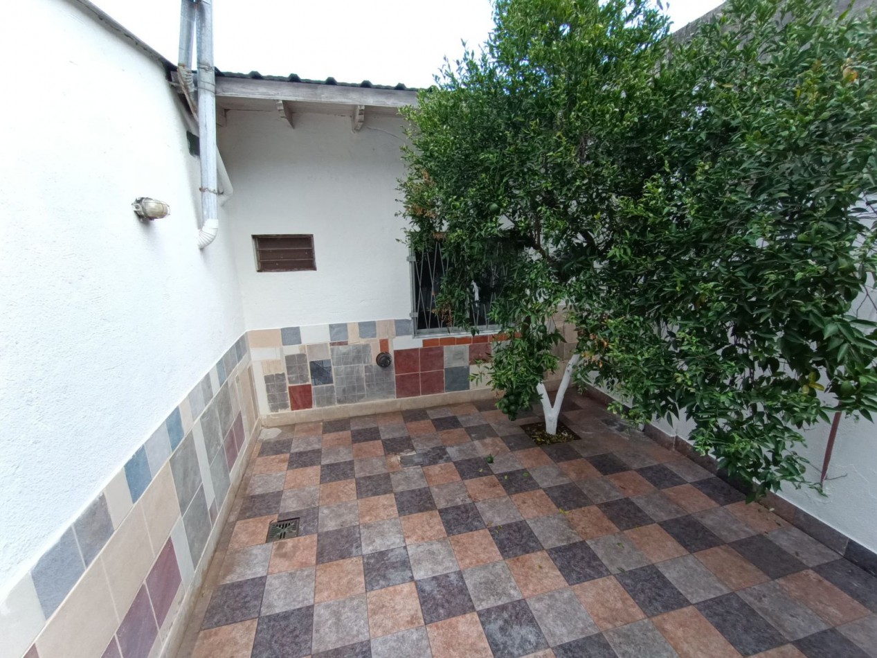 ALQUILER PH 2 AMB AMPLIO CON PATIO