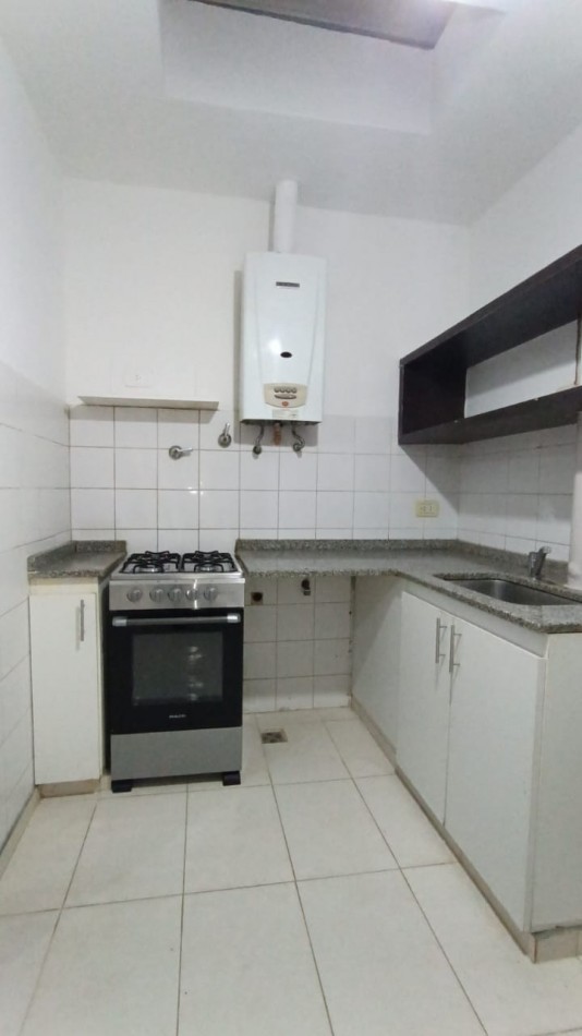 Departamento 2 ambientes A MEDIA CUADRA DE FACULTAD MEDICINA