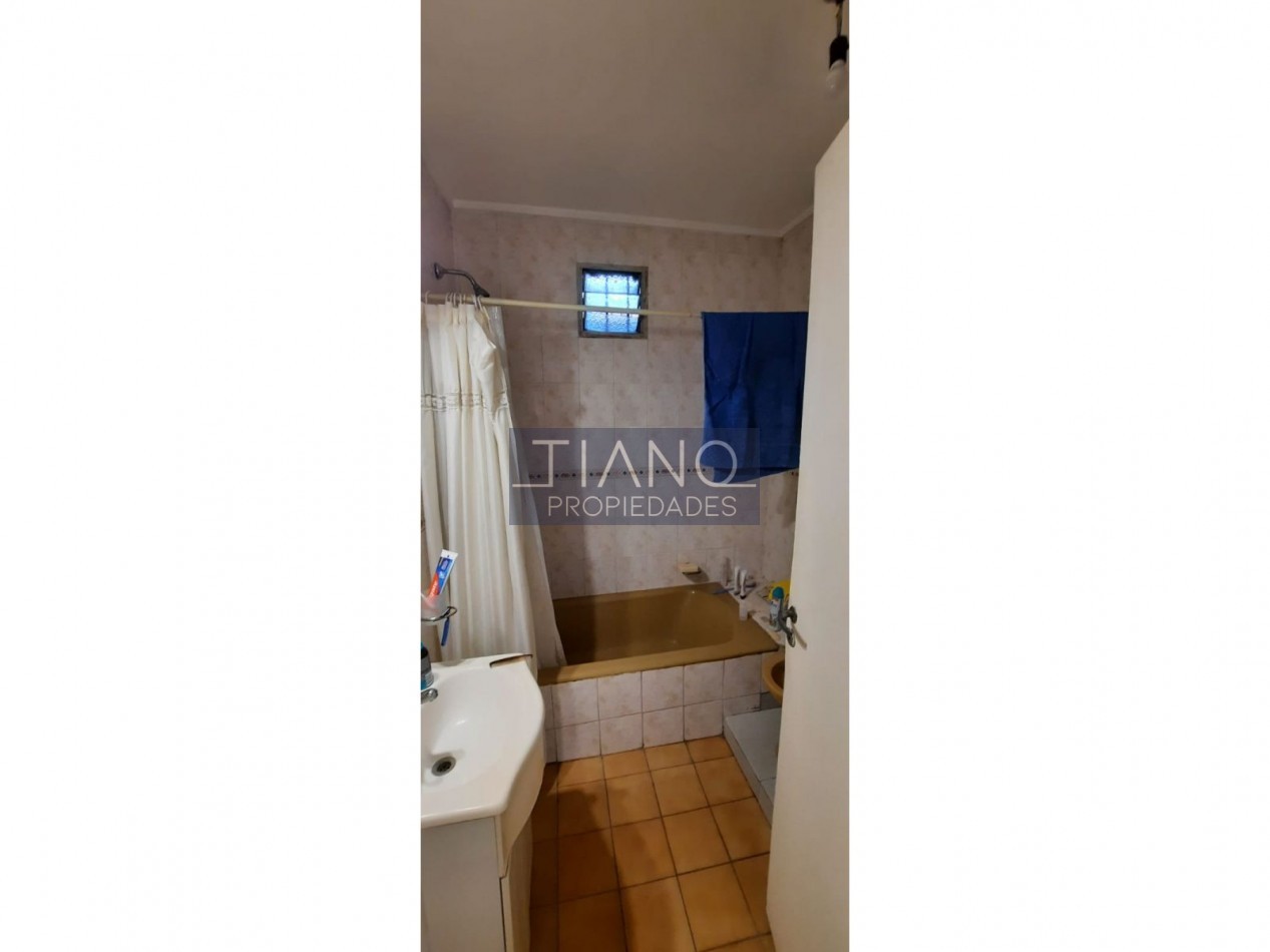 CASA EN 2 PLANTAS + DEPARTAMENTO 3 AMB - APTO CREDITO