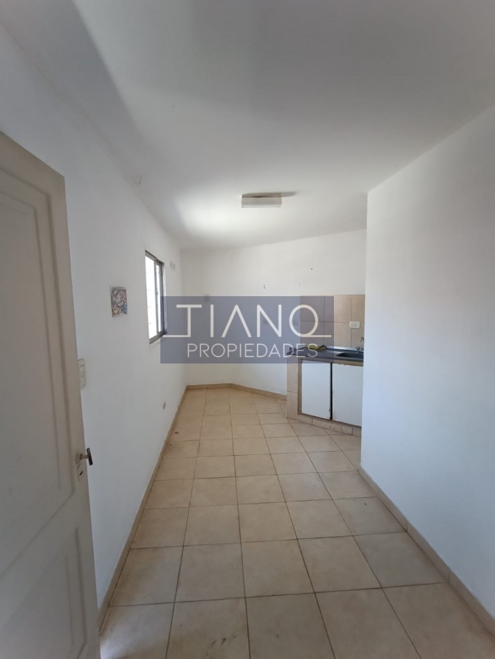  ALQUILER - PH 2AMBIENTES PLANTA ALTA CON PATIO