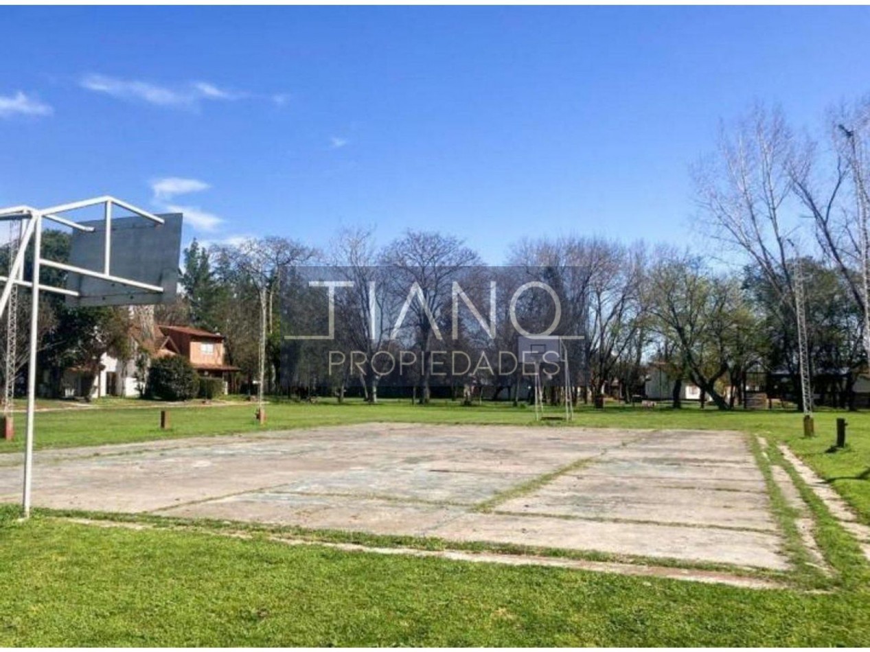 VENTA CASA 4 AMB JARDIN - CLUB PRIVADO EN MONTE GRANDE