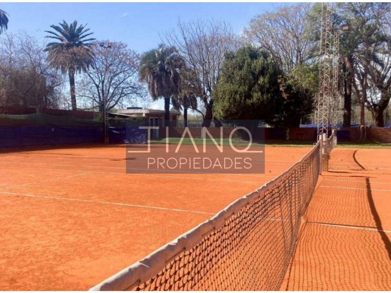VENTA CASA 4 AMB JARDIN - CLUB PRIVADO EN MONTE GRANDE