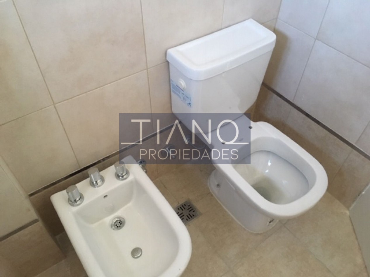 Departamento 2 Amb Con Cochera en Lanusita 