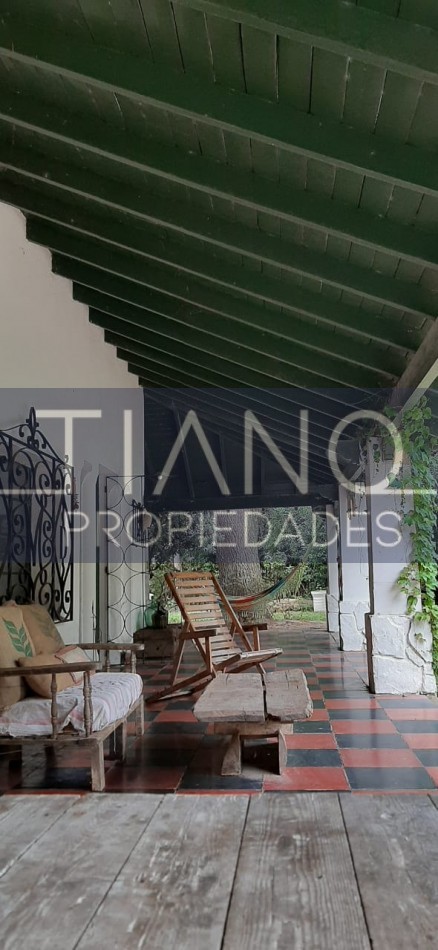 Arbolada casa de campo