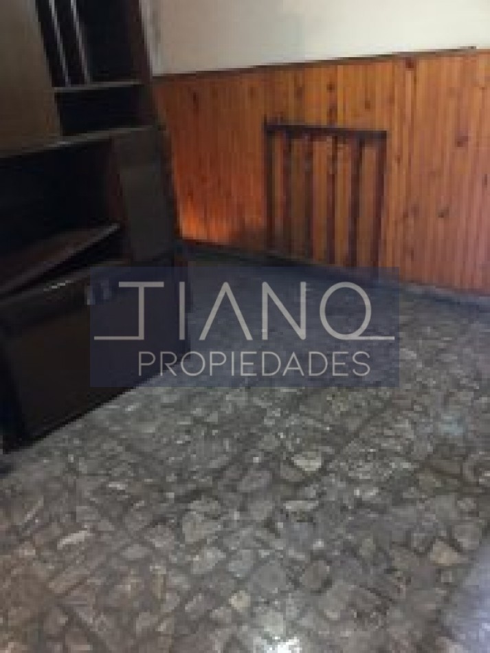 PH de 3 ambientes en planta alta con patio, terraza y garage. APTO CREDITO