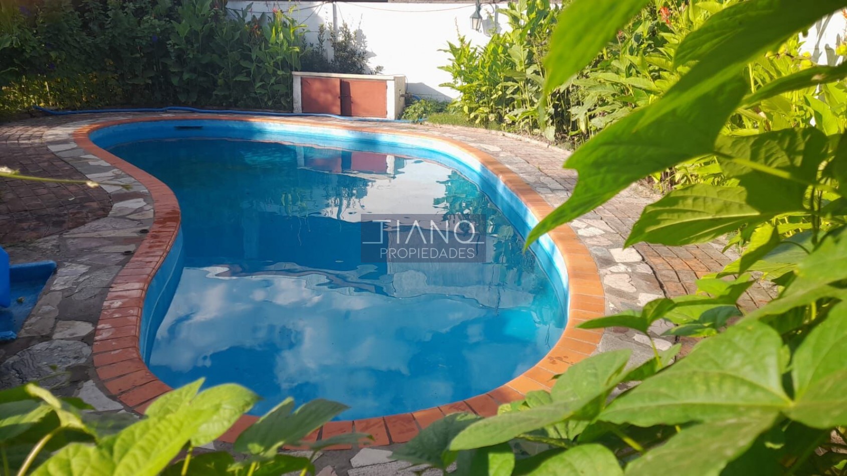 QUINTA ESTILO COLONIAL