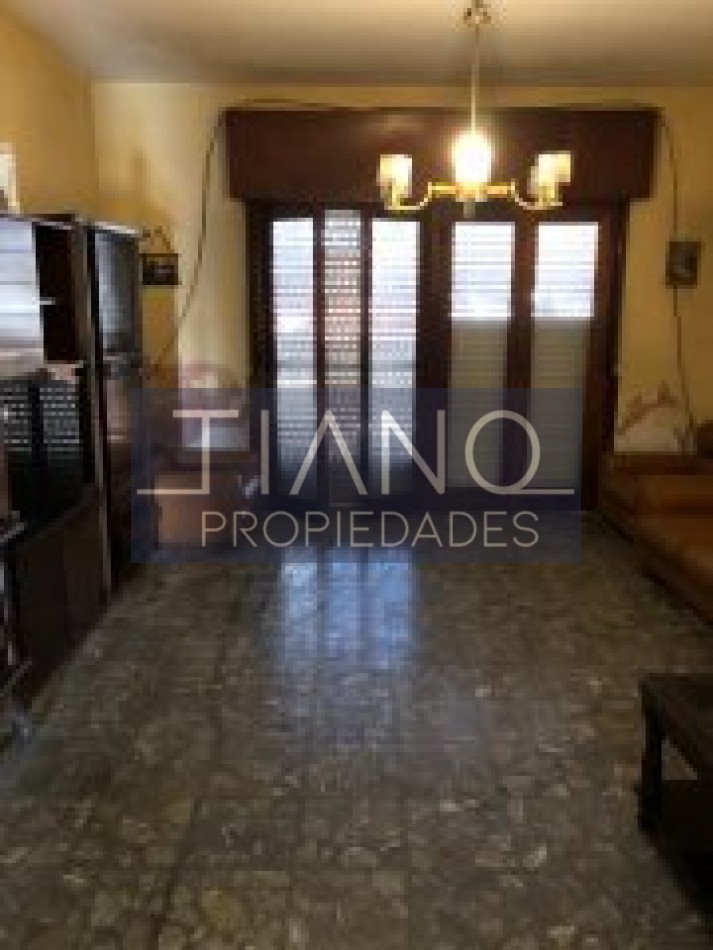 PH de 3 ambientes en planta alta con patio, terraza y garage. APTO CREDITO