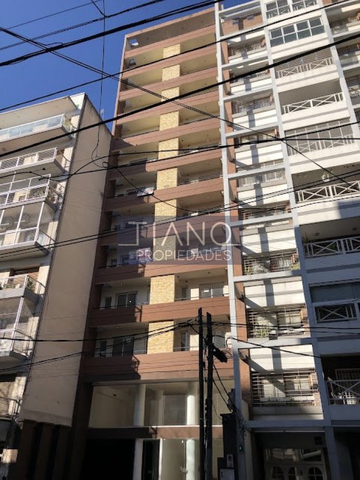 MONOAMBIENTE A ESTRENAR EN LANUSITA - APTO PROFESIONAL  COCHERA DESCUBIERTA