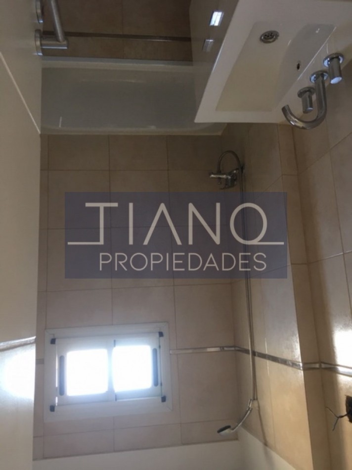 Departamento 2 Amb Con Cochera en Lanusita 