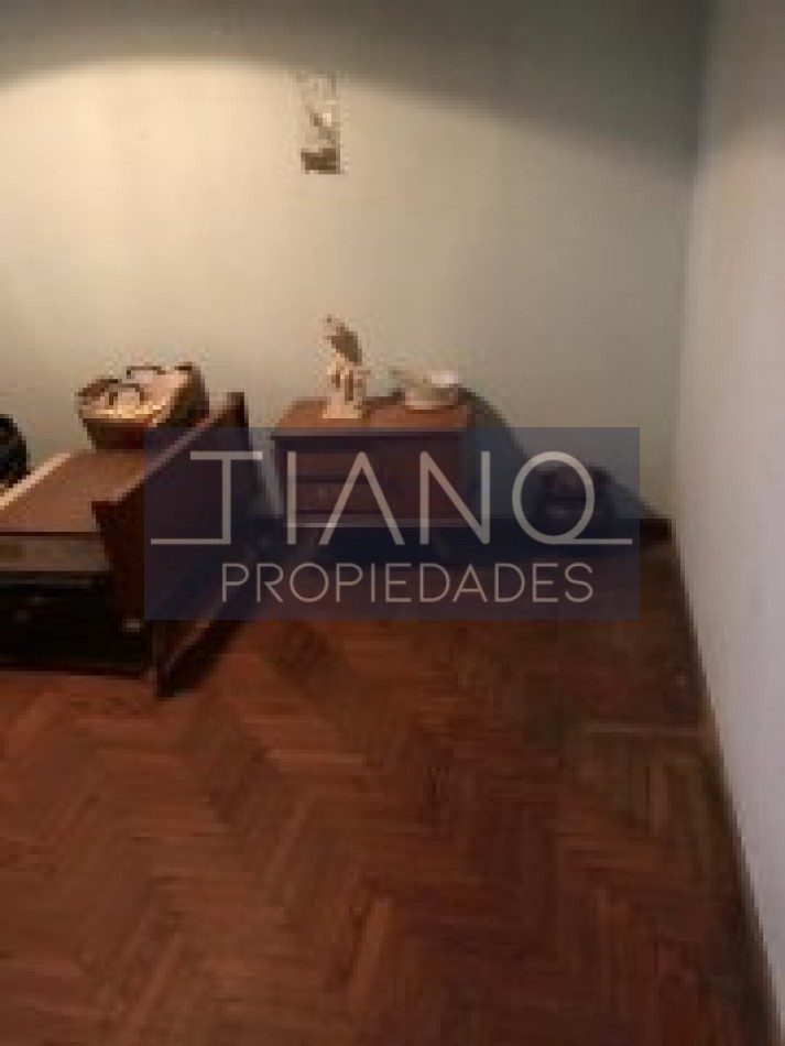 PH de 3 ambientes en planta alta con patio, terraza y garage. APTO CREDITO