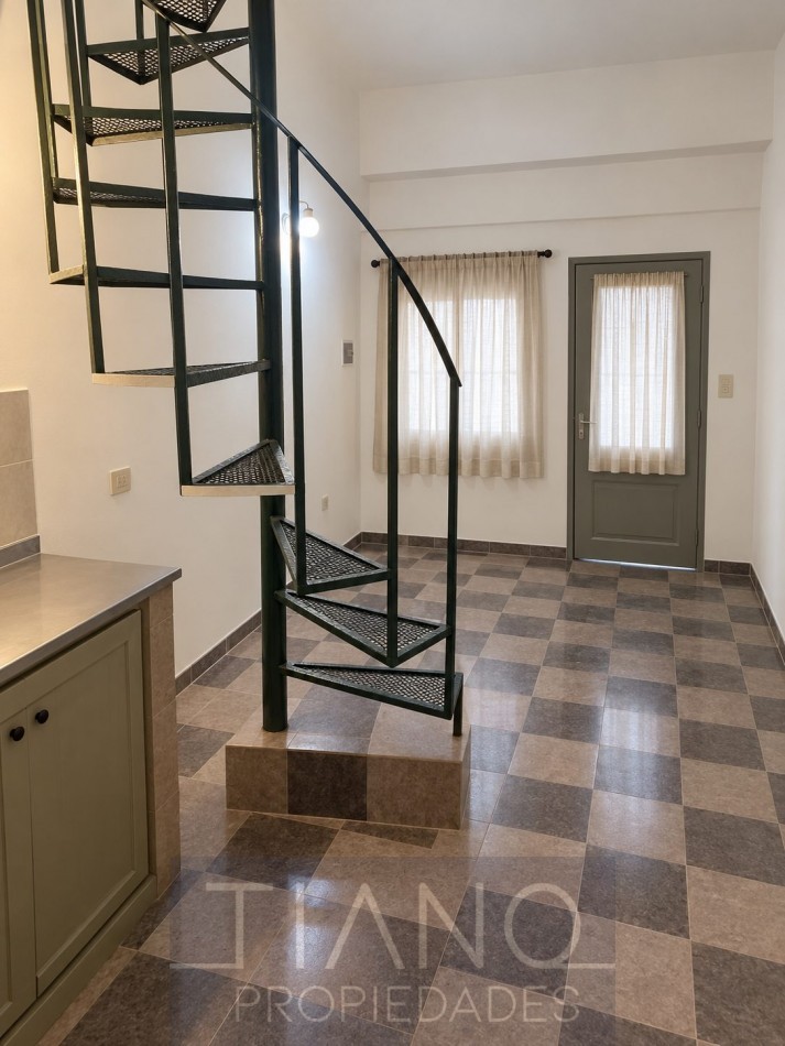  2 AMBIENTES AL FRENTE - SIN EXPENSAS! APTO PROFESIONAL Y COMERCIAL