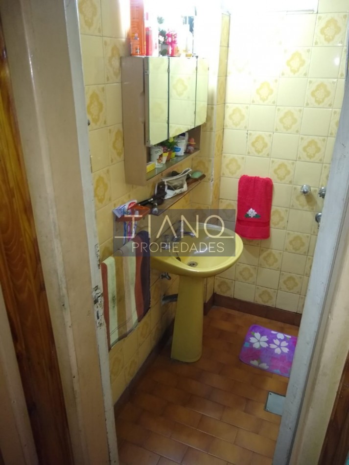 AMPLIO 4 AMBIENTES CON PATIO, PARRILLA Y LAVADERO