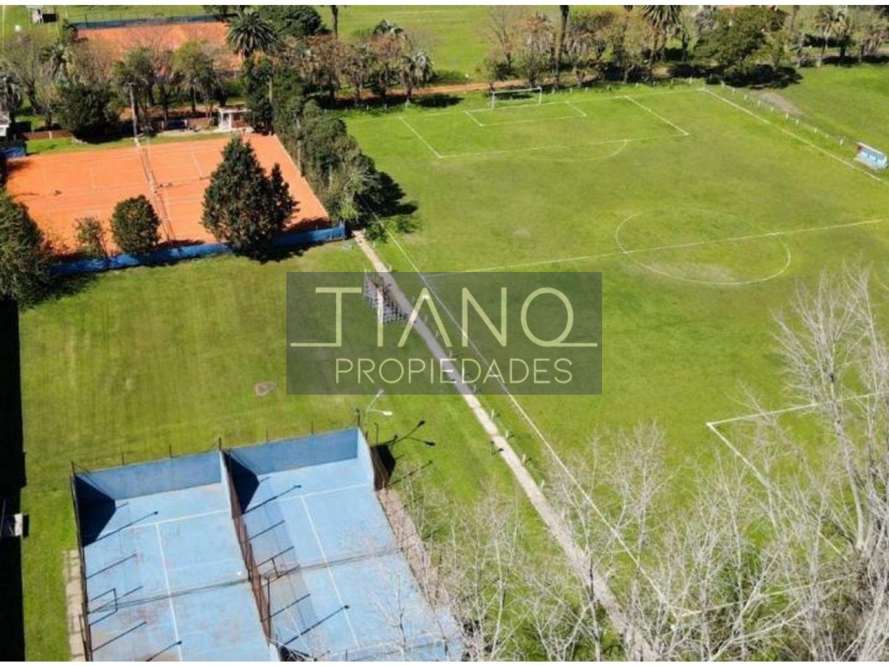 VENTA CASA 4 AMB JARDIN - CLUB PRIVADO EN MONTE GRANDE