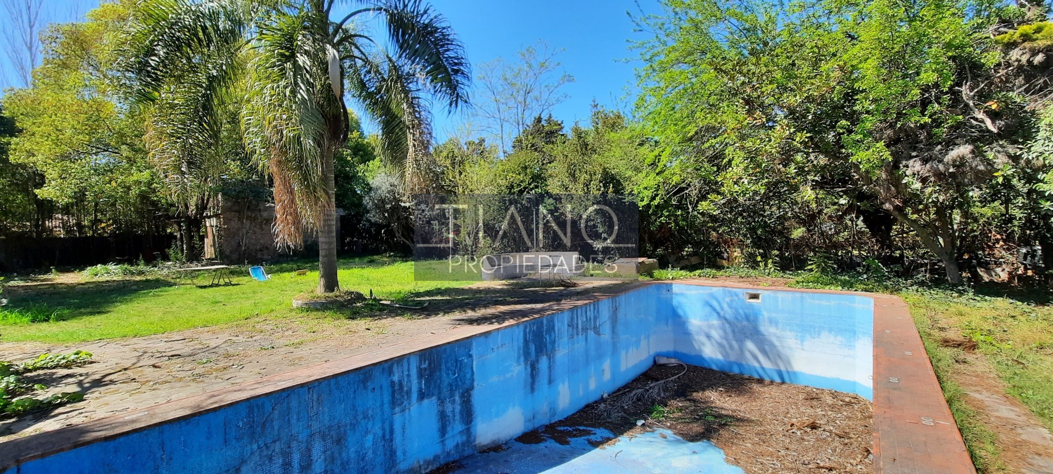 7 LOTES 1.800m2 +2 CASAS A RECICLAR