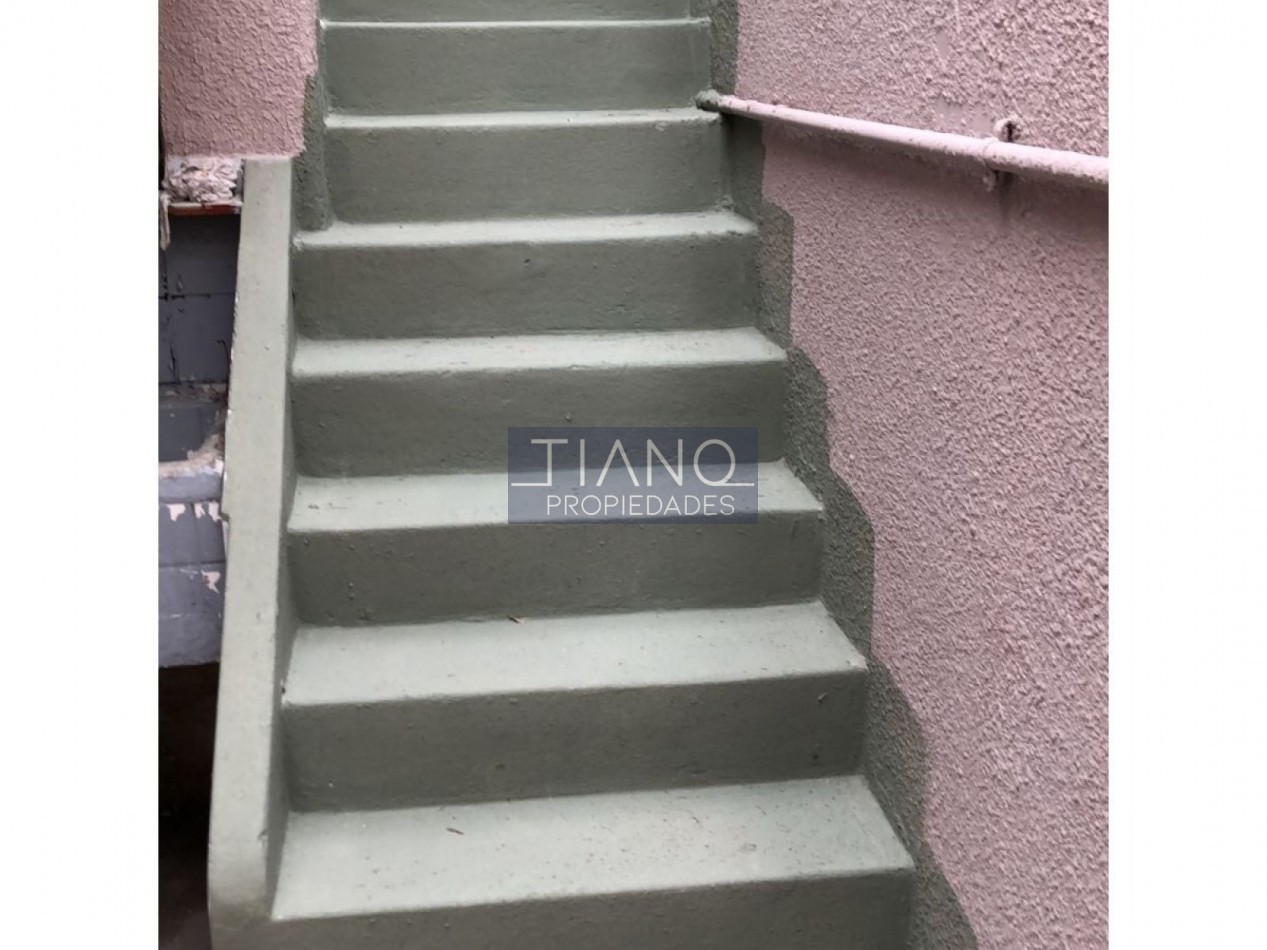  ALQUILER - PH 2AMBIENTES PLANTA ALTA CON PATIO