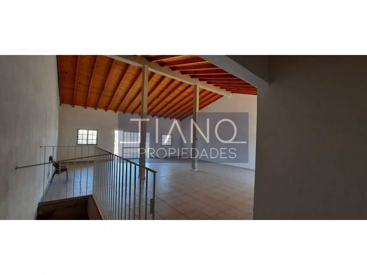 CASA EN 2 PLANTAS - APTO CREDITO