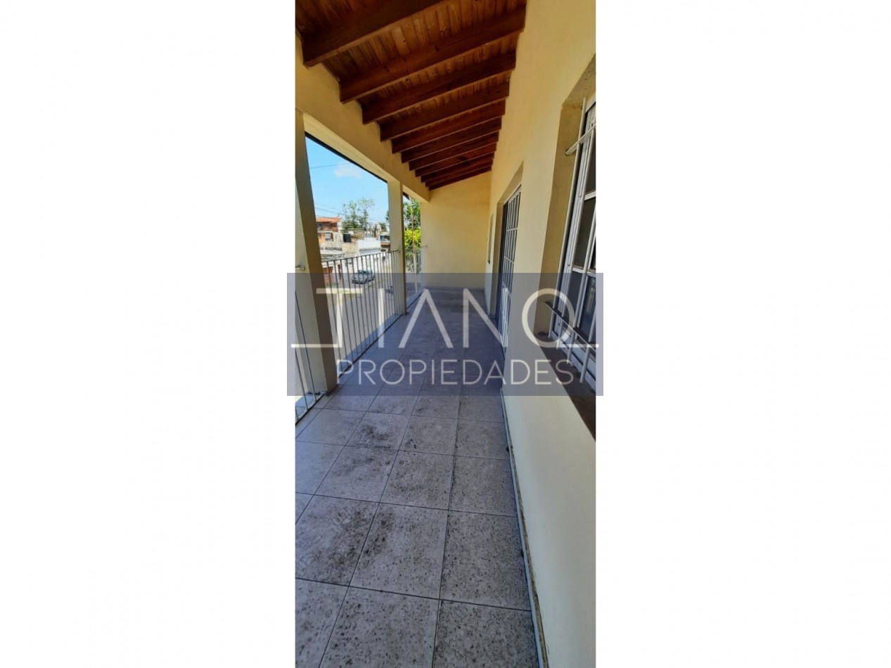 CASA EN 2 PLANTAS - APTO CREDITO