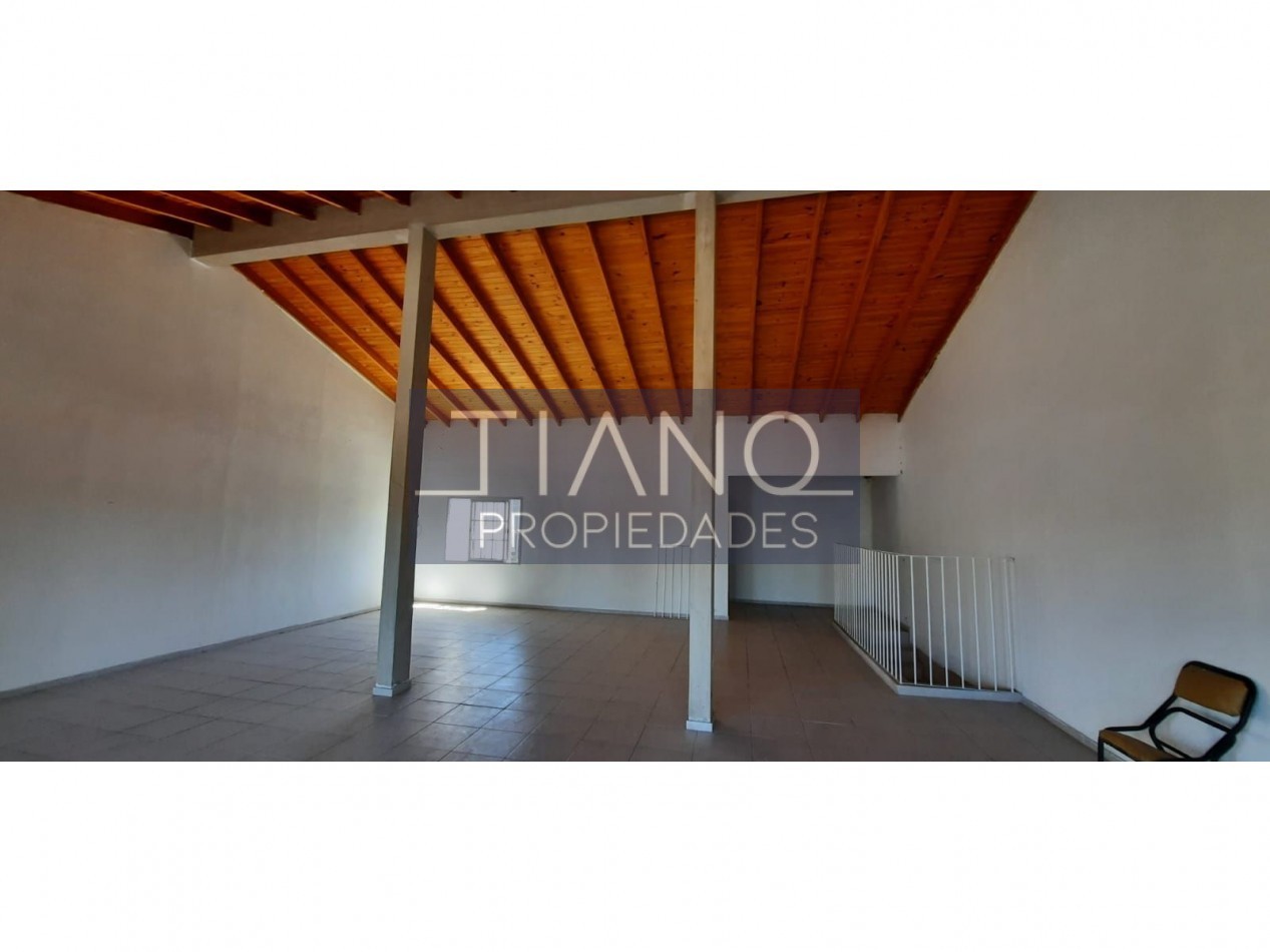 CASA EN 2 PLANTAS - APTO CREDITO