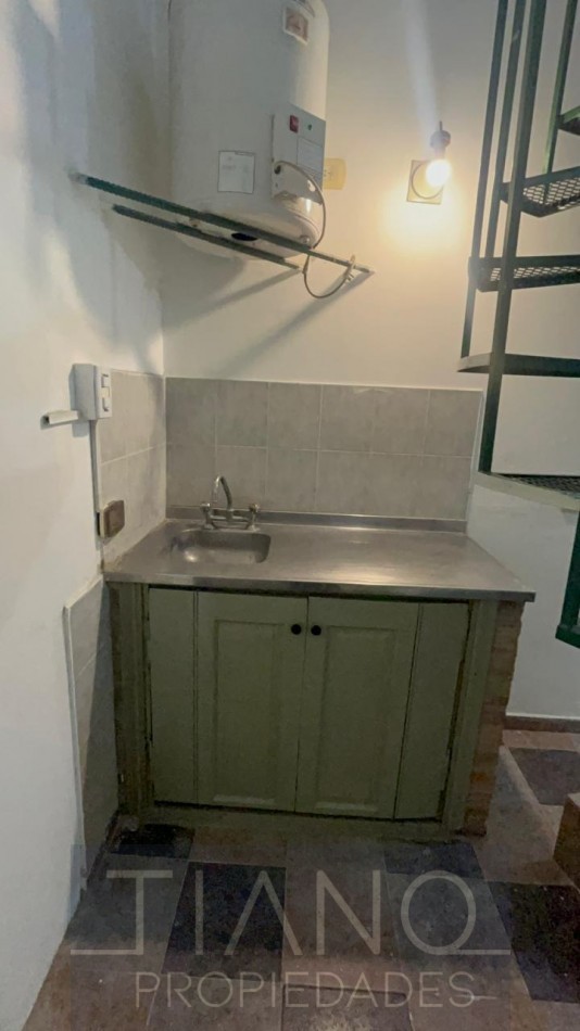  2 AMBIENTES AL FRENTE - SIN EXPENSAS! APTO PROFESIONAL Y COMERCIAL