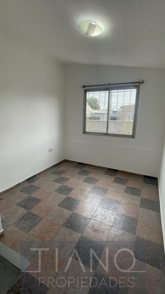 ALQUILER DEPARTAMENTO 2 AMBIENTES PH AL FRENTE - SIN EXPENSAS! 