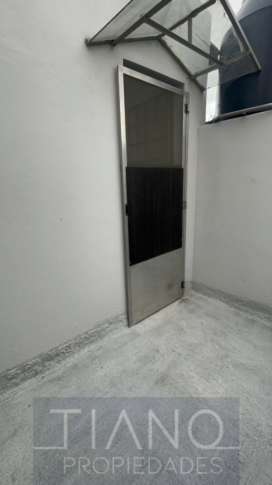 ALQUILER DEPARTAMENTO 2 AMBIENTES PH AL FRENTE - SIN EXPENSAS! 