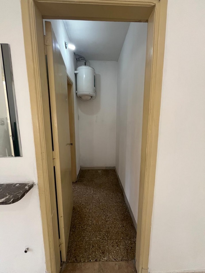 3 AMBIENTES AMPLIOS CON RECEPCION - APTO PROFESIONAL/COMERCIAL
